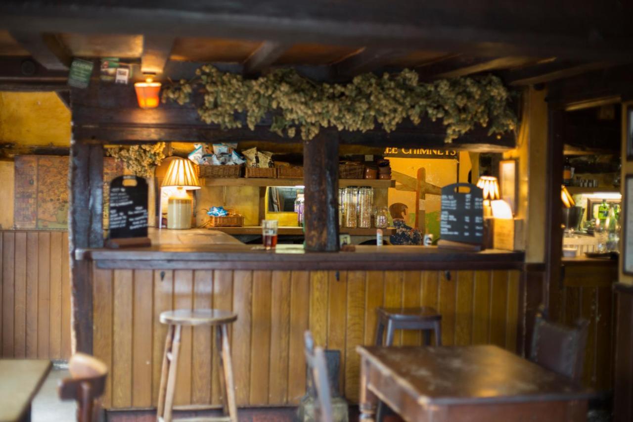 Hotel The Three Chimneys Country Pub Biddenden Exteriér fotografie